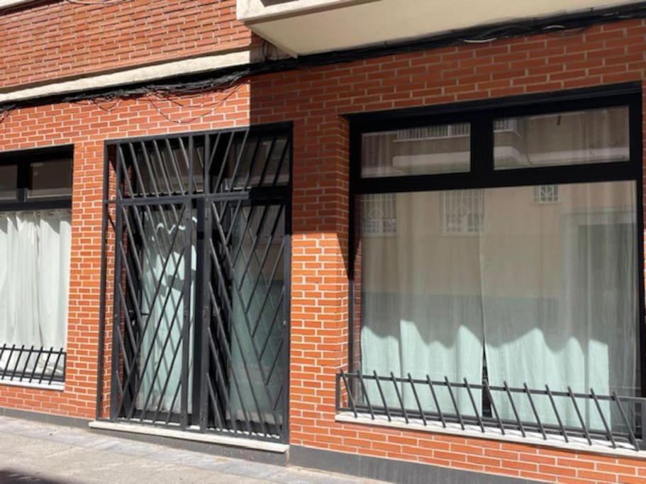 Nuevo Y Confortable Apartamento En Vista Alegre Madrid Exterior photo